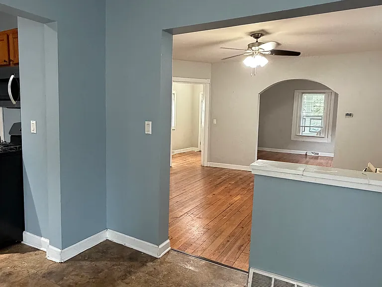650 Innes St NE — Photo 6