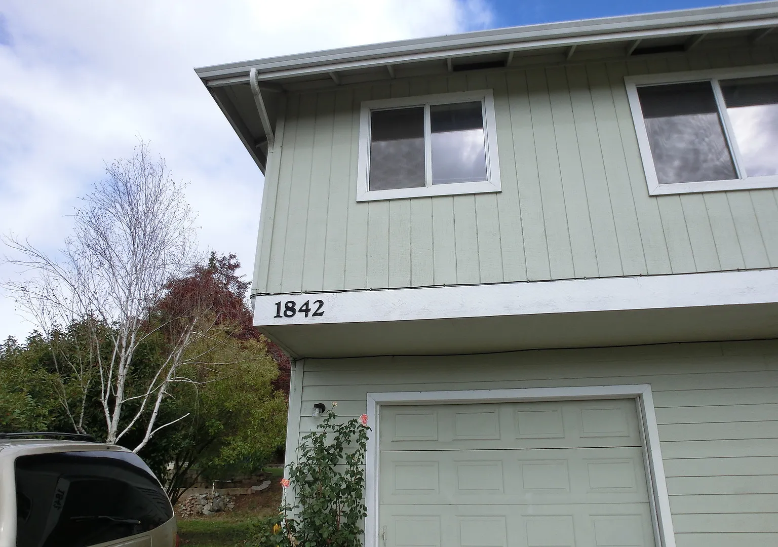 2 Bed 1 Bath Duplex — Photo 1