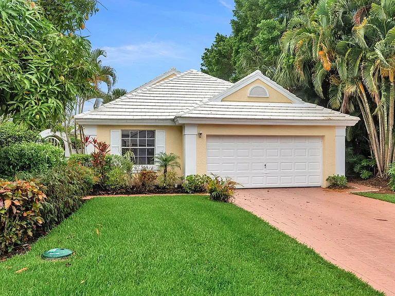 9358 Heathridge Dr — Photo 27