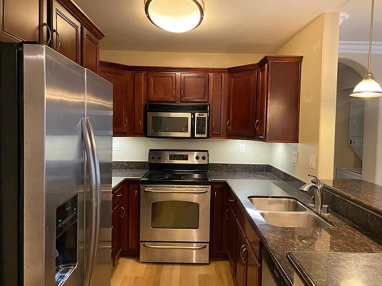 506 Canyon Dr #76 — Photo 4