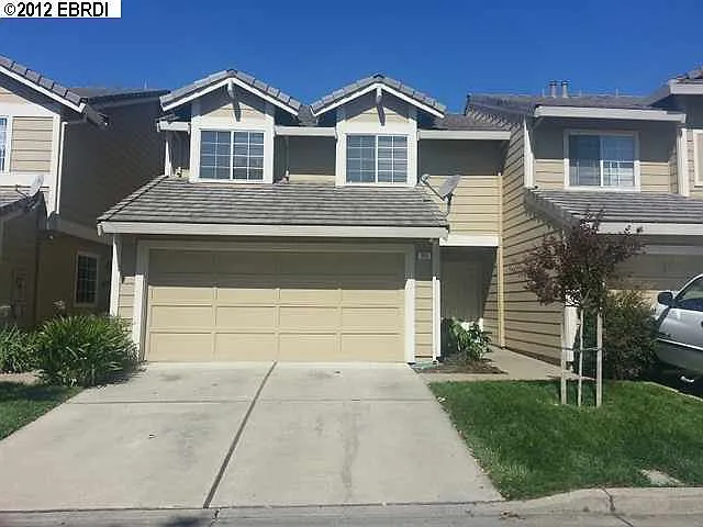 323 Heron Dr photo 1