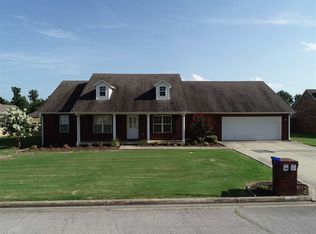 2802 Cambridge Dr, Paragould, AR 72450