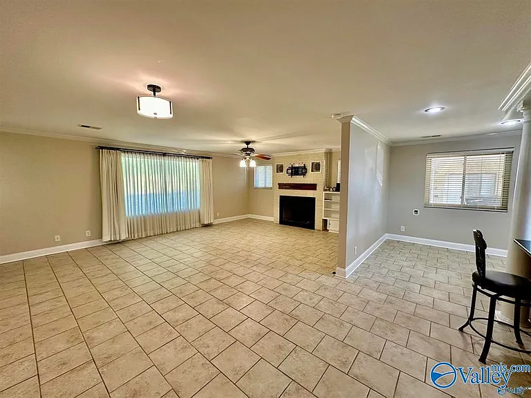 8613 Camille St — Photo 5