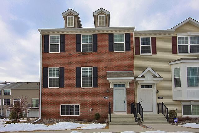 1st image of 537 Lomianki Ln NE