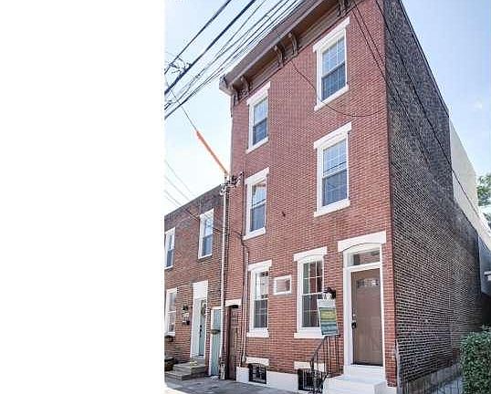 2nd image of 2356 E Dauphin St
