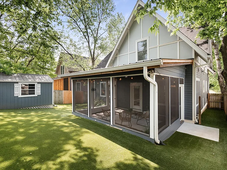 1315 Greenland Ave — Photo 5