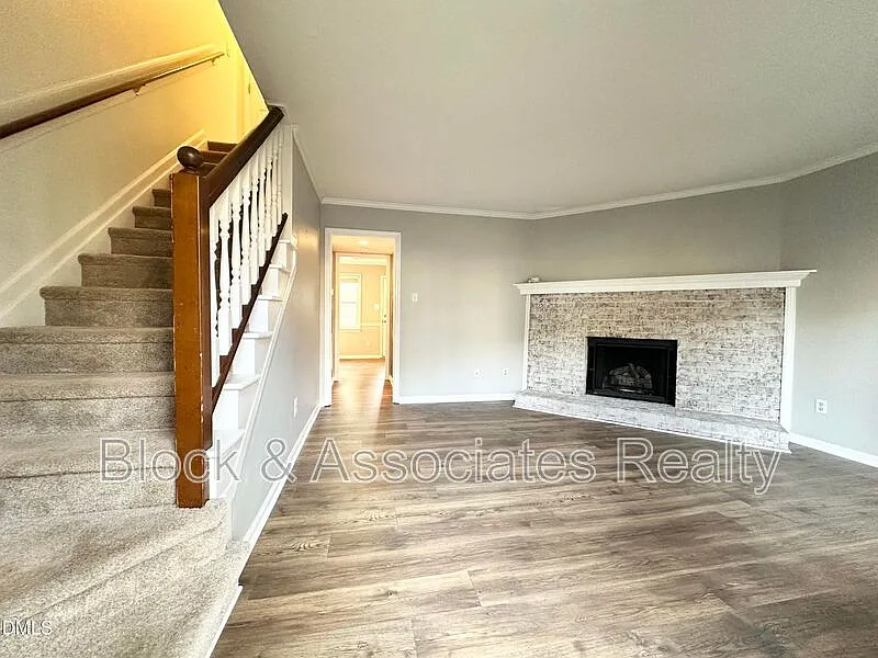 Building Photo - 5649 Hamstead Xing