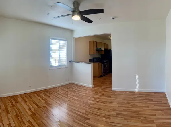 *P 18, 2658 Broadway #2666, San Diego, CA 92102