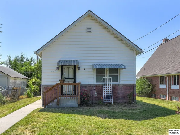 2004 N 34th St, Omaha, NE 68111