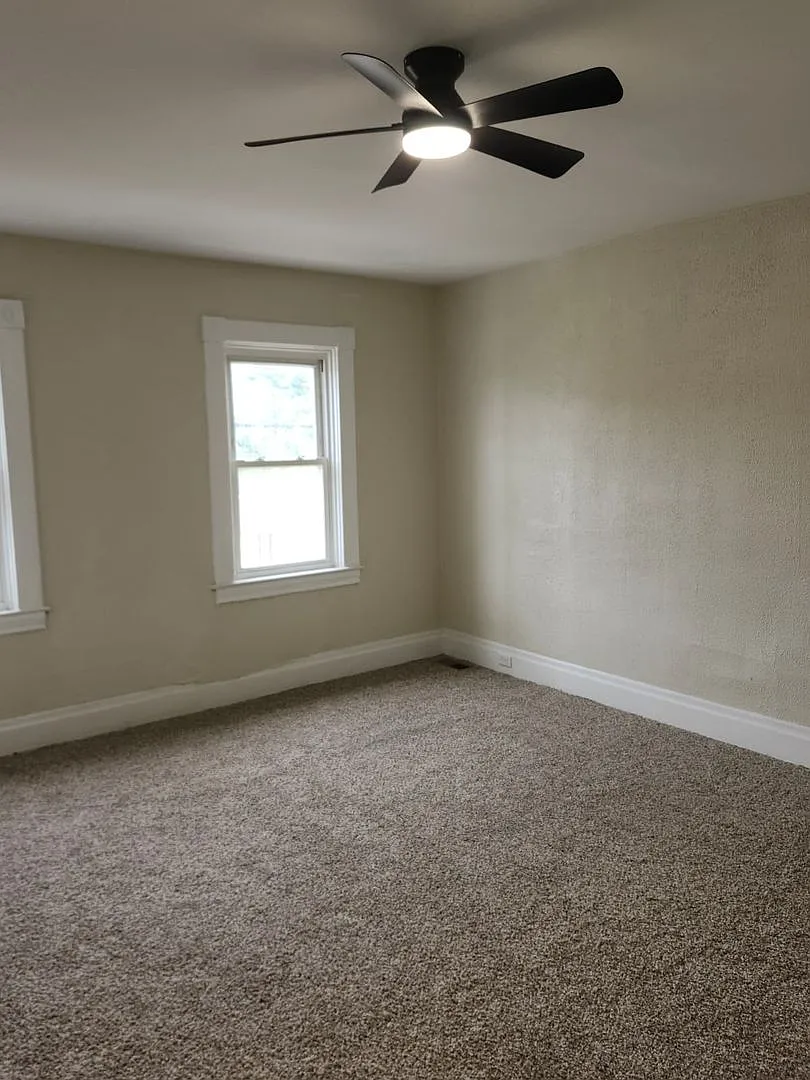 3 bed, 1280 sqft, $1,507 — Photo 4