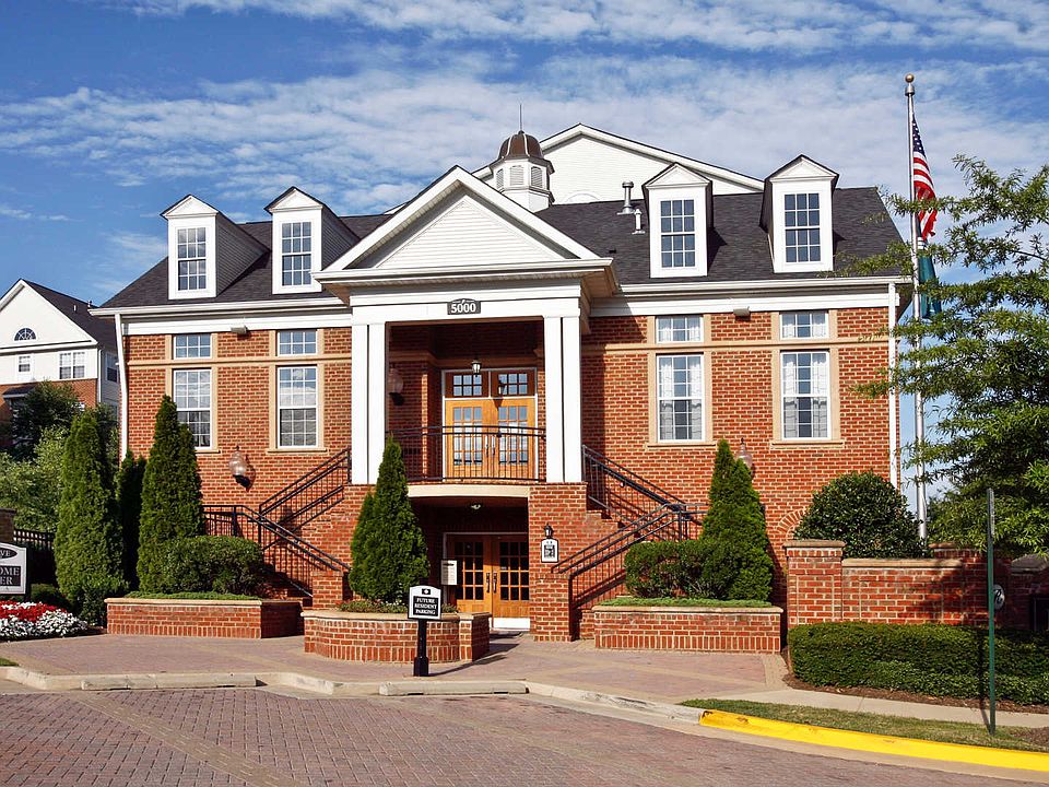 The Reserve at Eisenhower Apartments