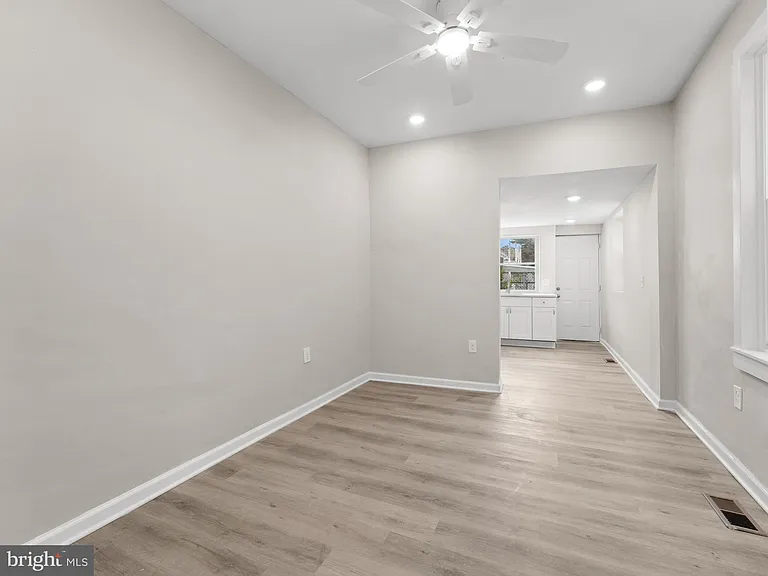 3010 Emerald St — Photo 22