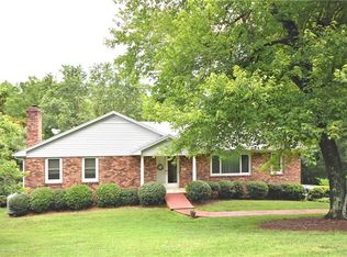 4221 Mashie Dr, Pfafftown, NC 27040