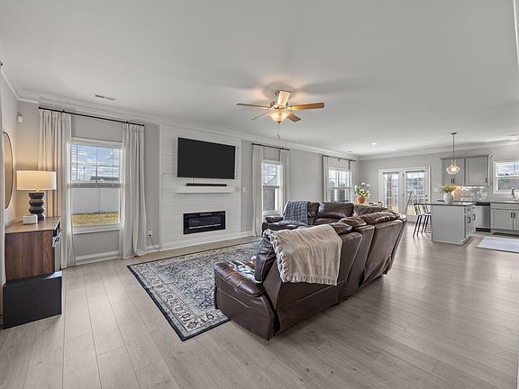 5th image of 129 Thunder Valley Ct