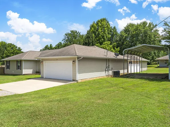 900 Robinson Street #L C, Aurora, MO 65605