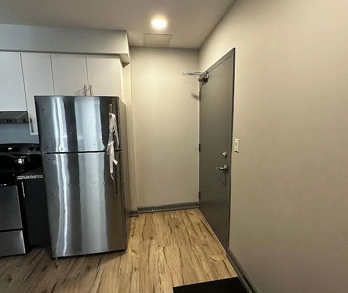 258 A Sunview St #111 — Photo 3
