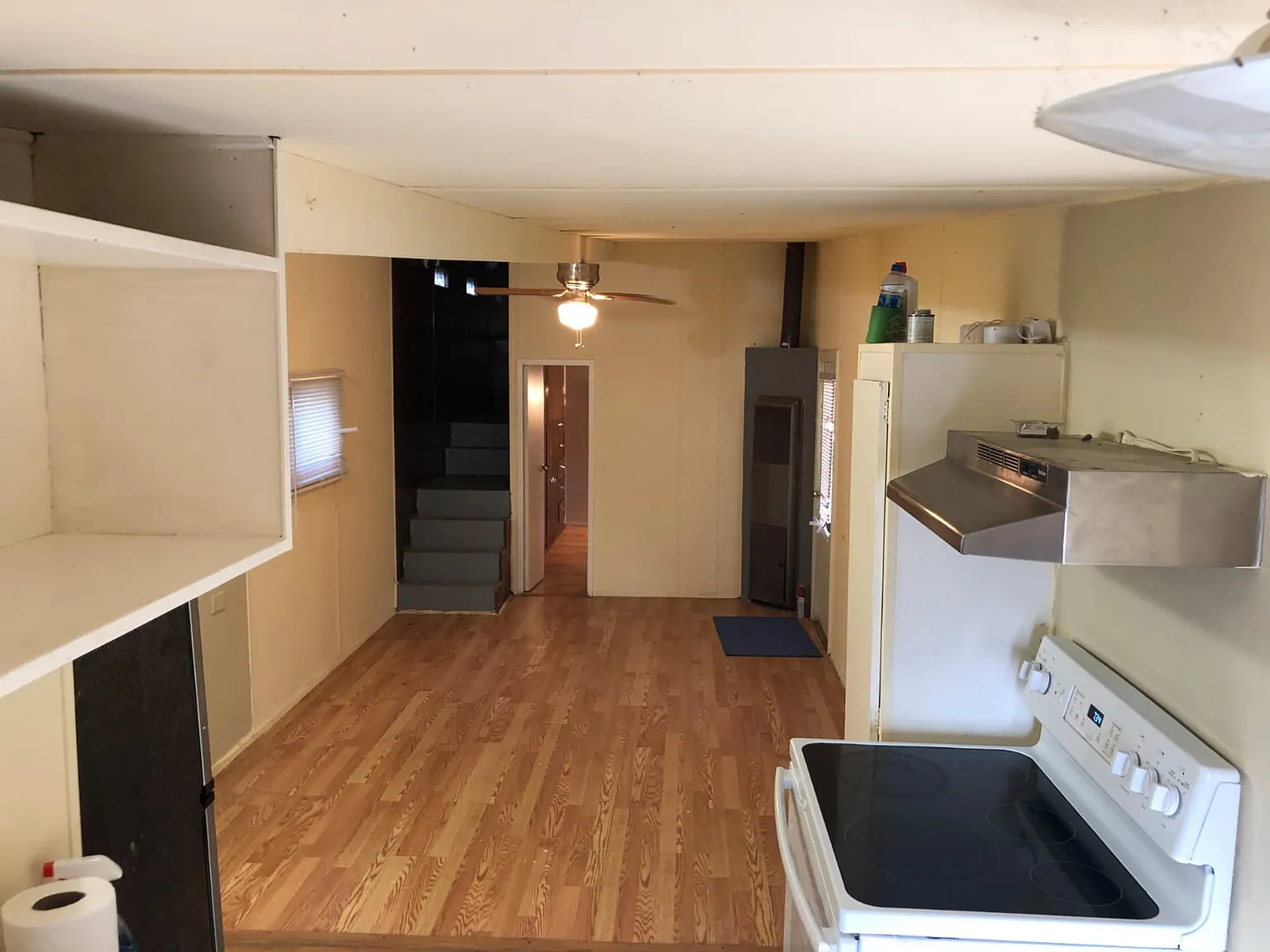 1 bed, 400 sqft, $700 — Photo 2