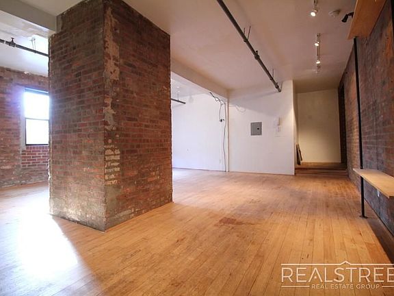 5th image of 337 Kent Ave #3L