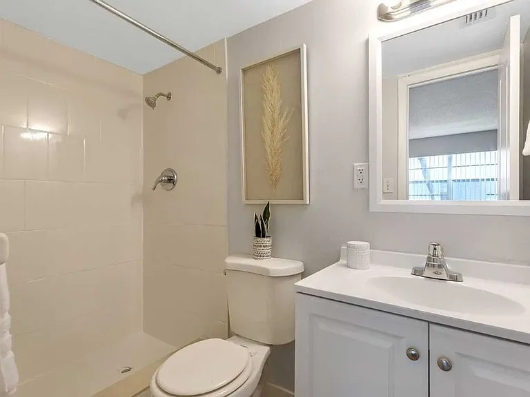 Amberstone Apartments — Photo 24