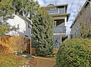 4120 37th Ave SW, Seattle, WA 98126