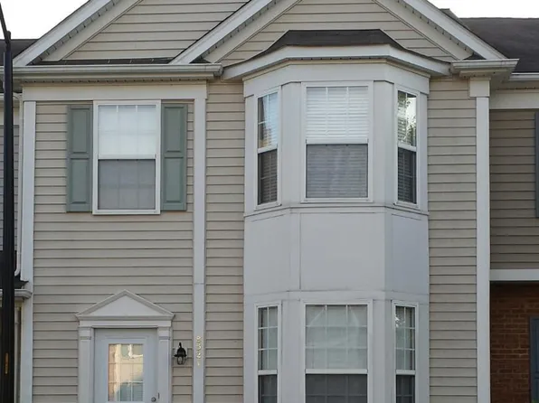 8521 Silhouette Pl, Raleigh, NC 27613