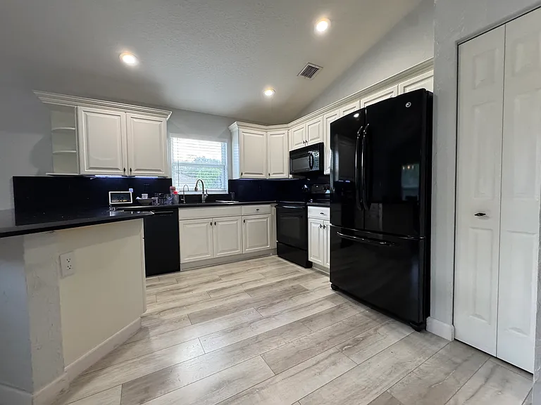1664 Oak Berry Cir — Photo 11