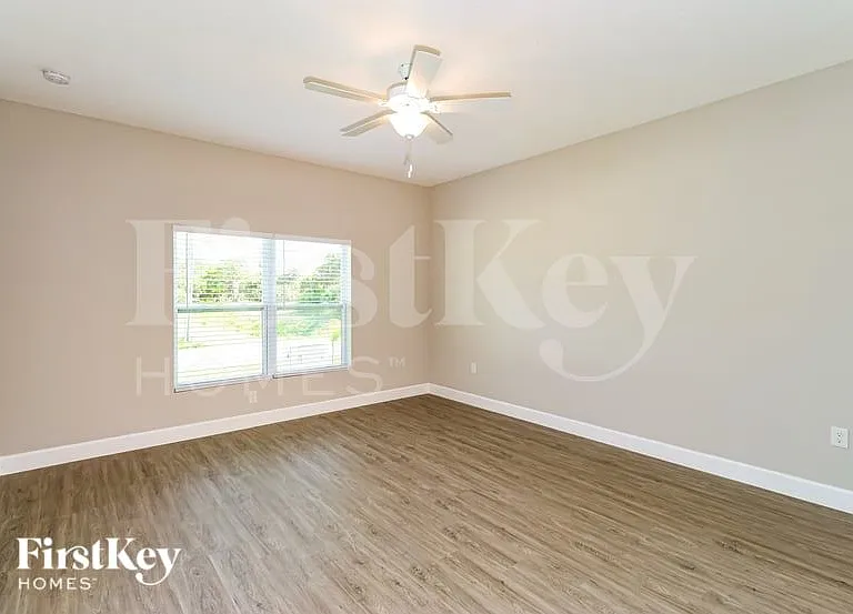 525 Garbelmann St SW — Photo 6
