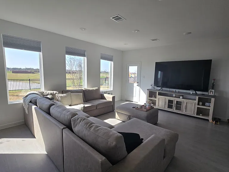 3061 Avenida Sonoma Dr — Photo 2