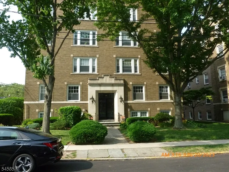 55 Park Ave #42