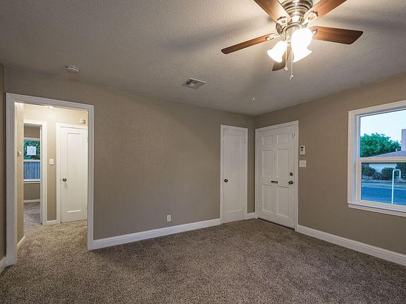 3rd image of 722 W Cornell Ave