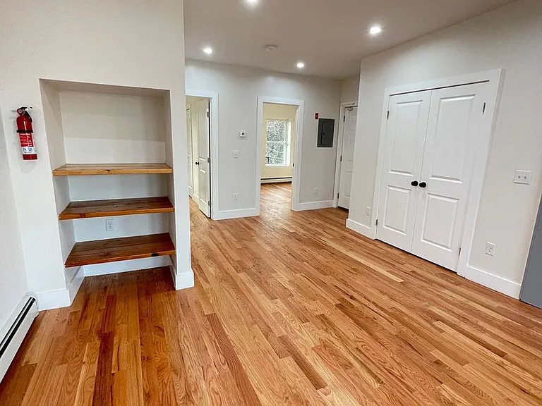 111 Johnston St. — Photo 4
