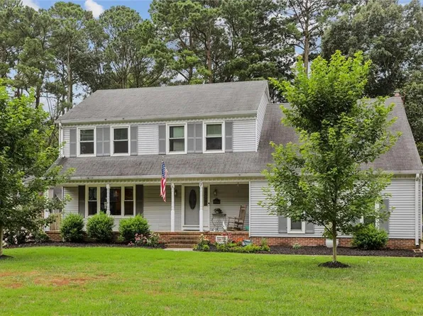 7 Thomas Dr, Poquoson, VA 23662