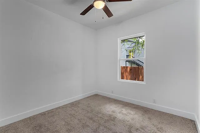 500 Capitol Dr #A — Photo 15
