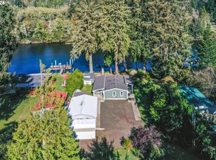 8333 Duncan Island Rd, Mapleton, OR 97453