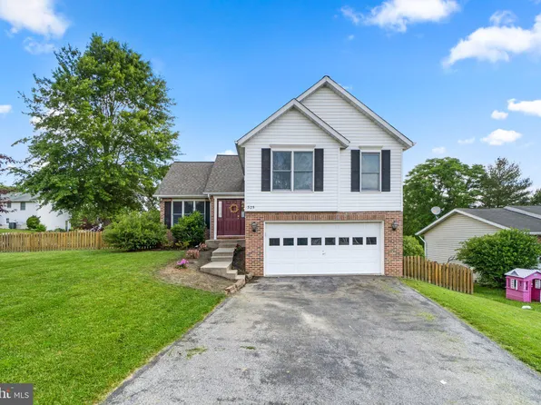 325 Innisbrook Ln, Westminster, MD 21158