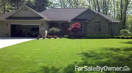 1st image of 845 Rosewood Blvd
