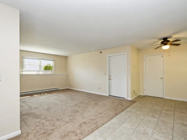 Hillside Apartments, 1 Hill Dr #11, New Milford, CT 06776