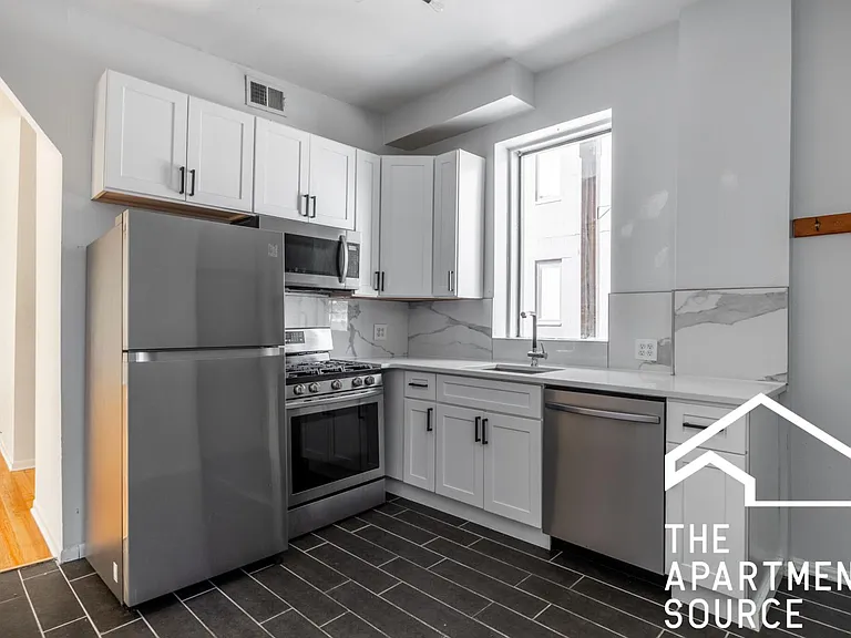 2736 W Chicago Ave #1 — Photo 1