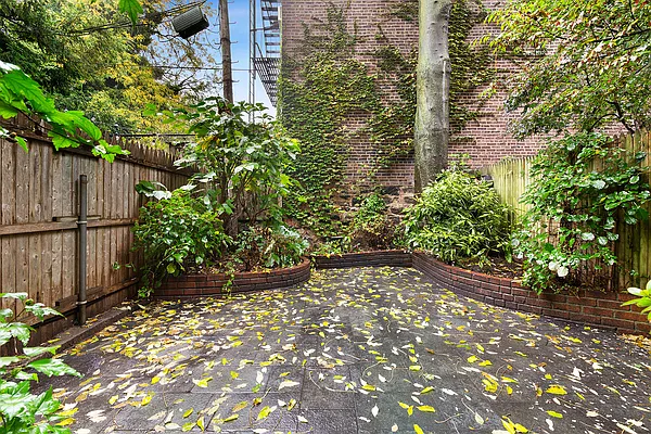 Rented by Corcoran | media 19