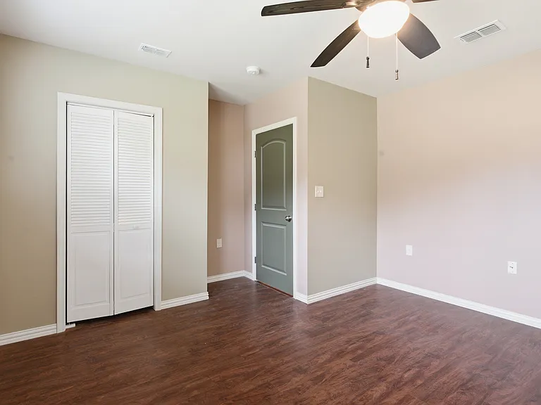 7606 Williamson Creek Dr — Photo 21