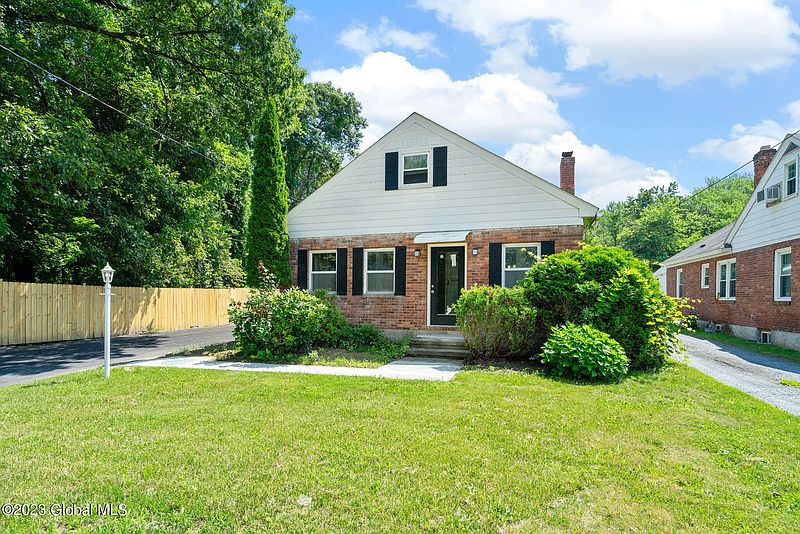 3rd image of 329 N Greenbush Road