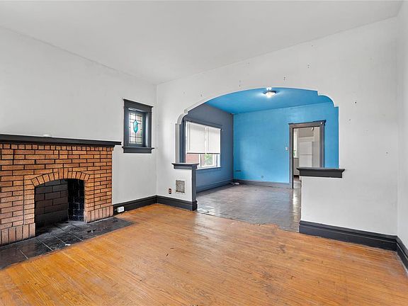 3rd image of 8609 Trafford Ln