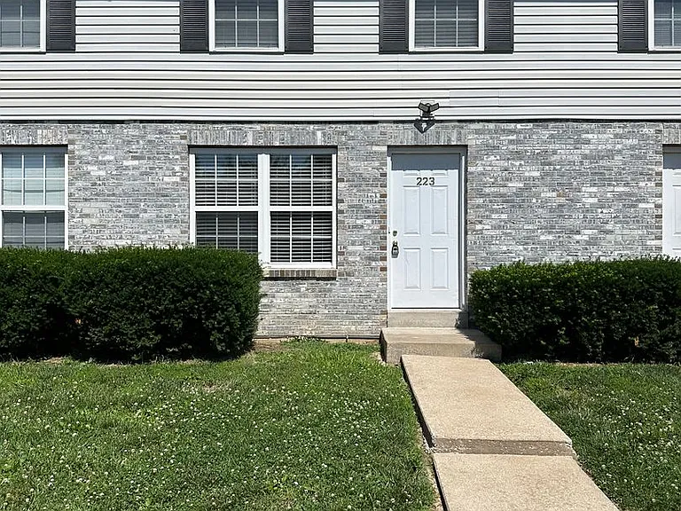 221-227 Truman — Photo 1