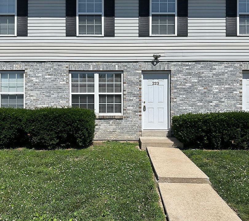 1st image of 221-227 Truman Ct #223
