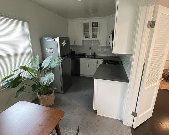 5th image of 9608 W Olympic Blvd Unit C