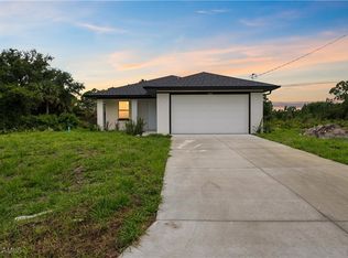 2703 54th St W, Lehigh Acres, FL 33971