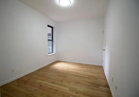 Rented by Elite NY Holdings | media 20