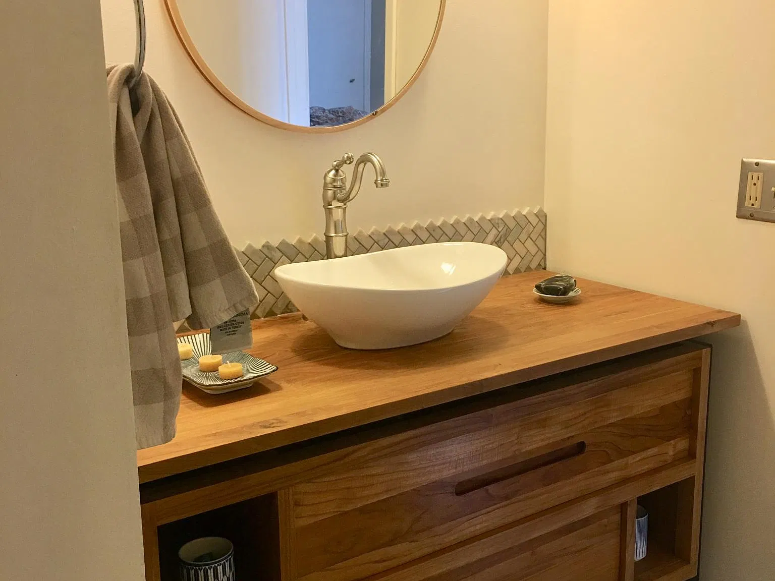 2 bed, 900 sqft, $3,500 — Photo 3