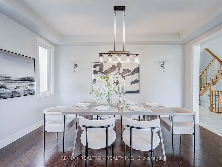 48 Robert Wilson Cres — Photo 23