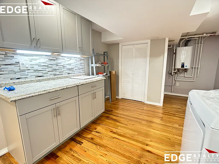 15 Moody St #A — Photo 13